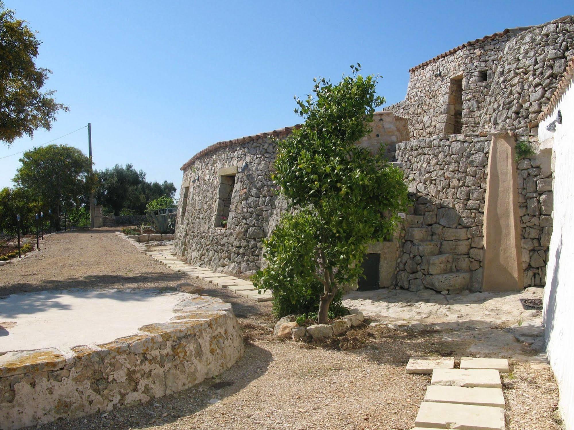הוילה מורצ'יאנו די לאוקה Trulli Le Scalelle מראה חיצוני תמונה