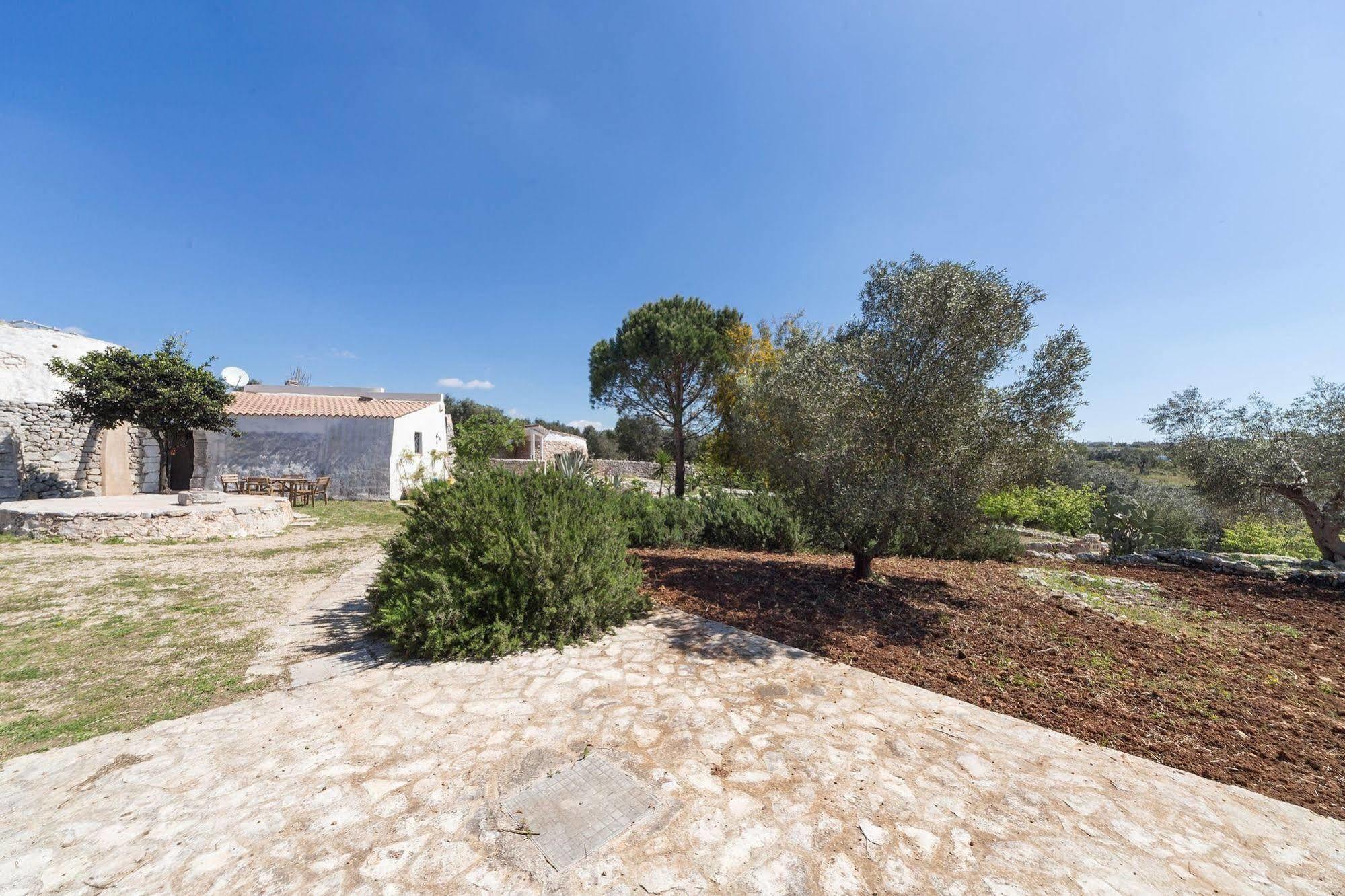 הוילה מורצ'יאנו די לאוקה Trulli Le Scalelle מראה חיצוני תמונה