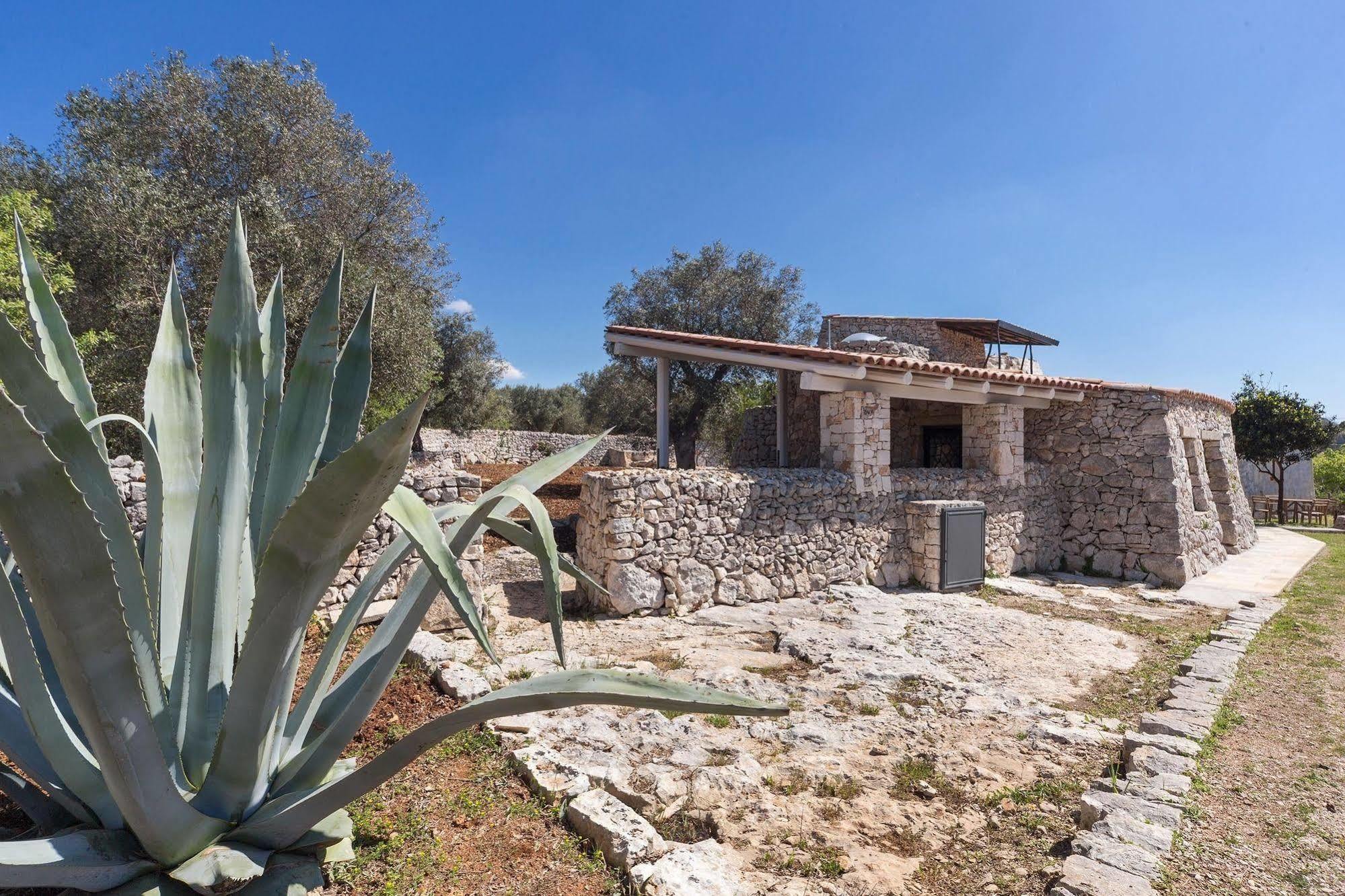 הוילה מורצ'יאנו די לאוקה Trulli Le Scalelle מראה חיצוני תמונה